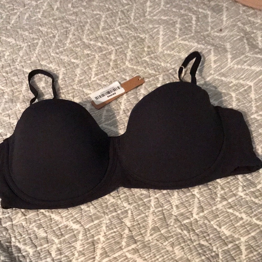 Skims Black Molded Underwire Strapless Bra - Women Intimates